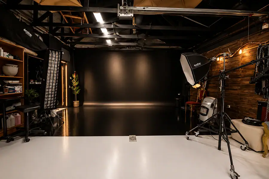 Creative Black Studio | Boudoir Fusion Photography Johannesburg Professional black photography studio with cinematic lighting, creative equipment and versatile shooting space at Boudoir Fusion Photography in Johannesburg.
